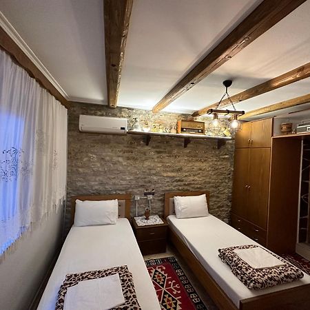Ahmetaj Guest House Gjirokastër Eksteriør bilde