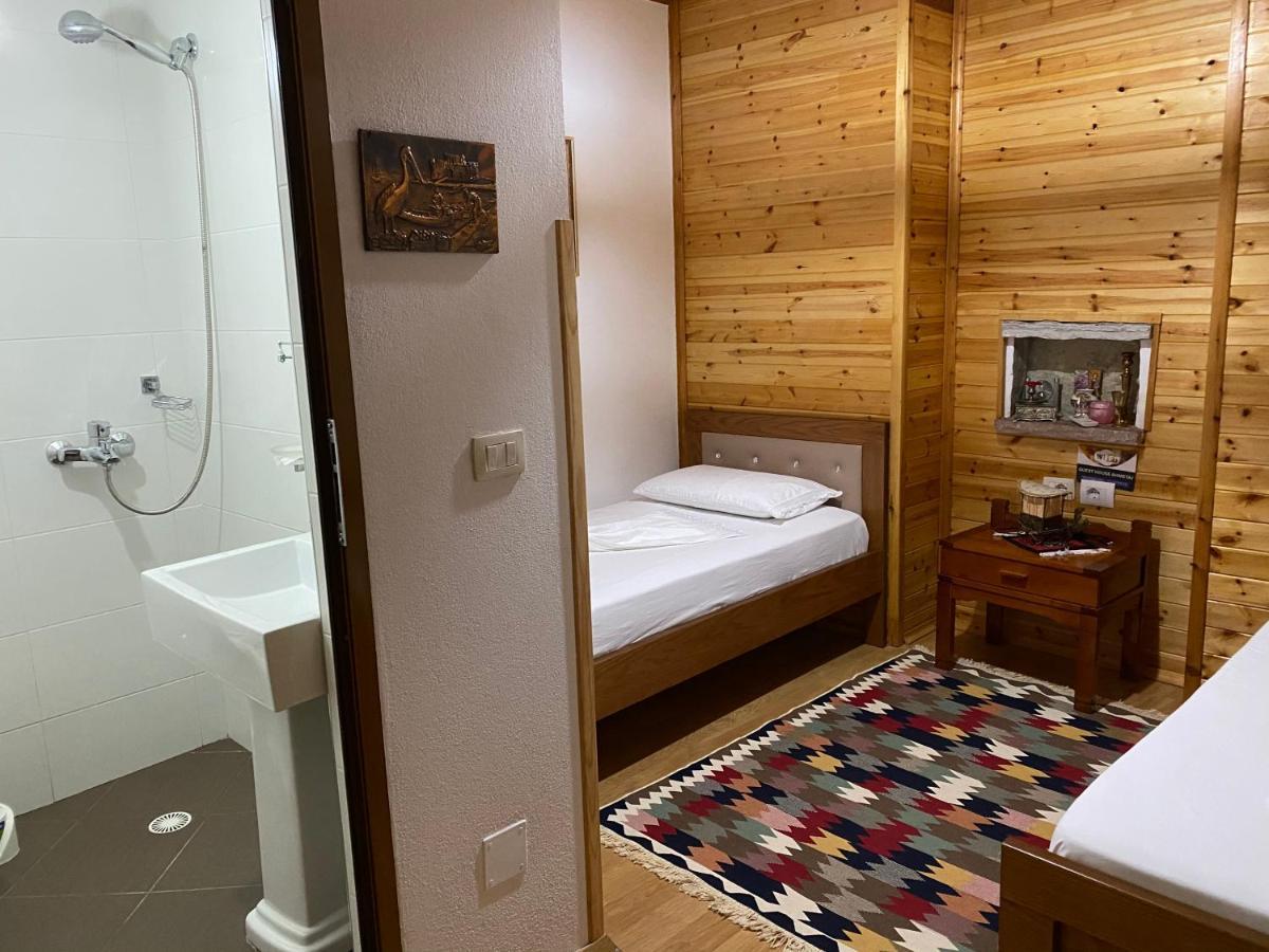 Ahmetaj Guest House Gjirokastër Eksteriør bilde