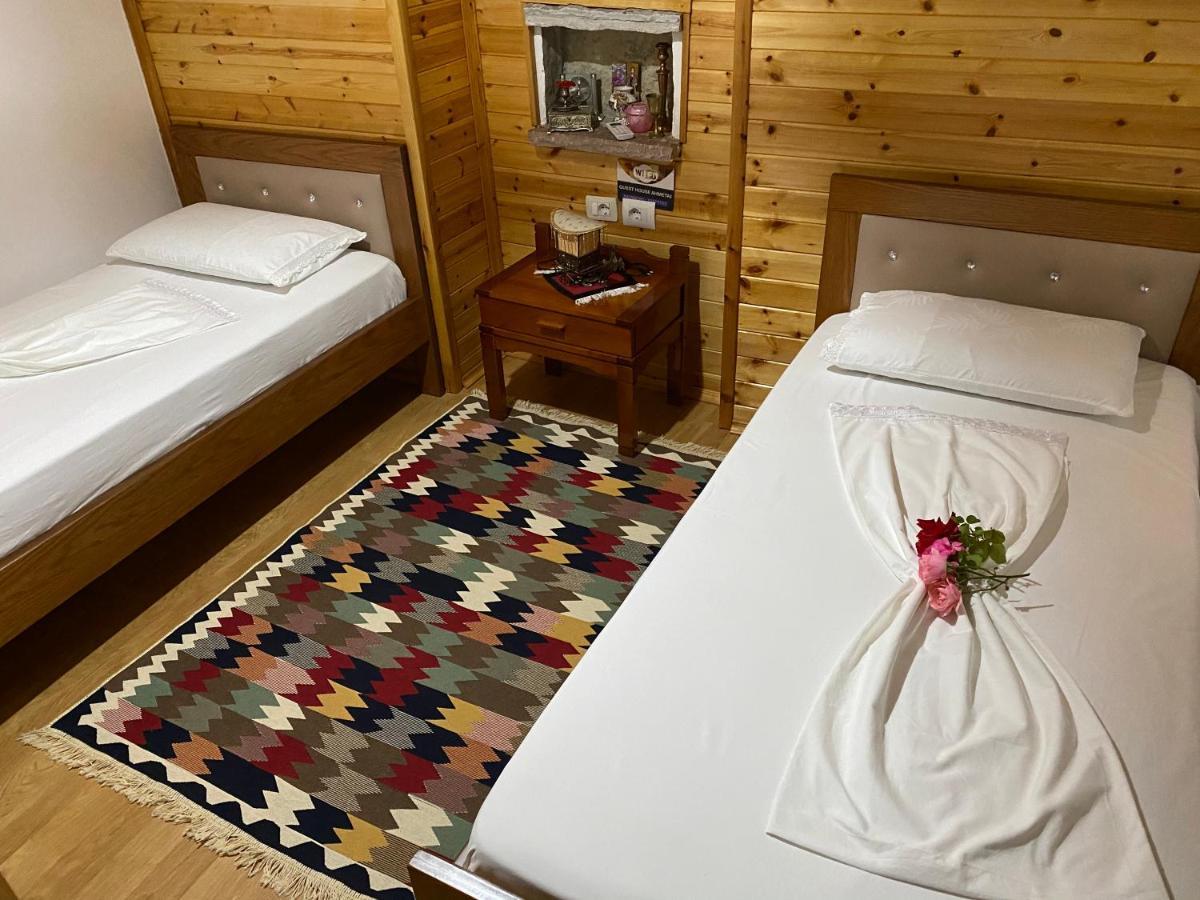 Ahmetaj Guest House Gjirokastër Eksteriør bilde