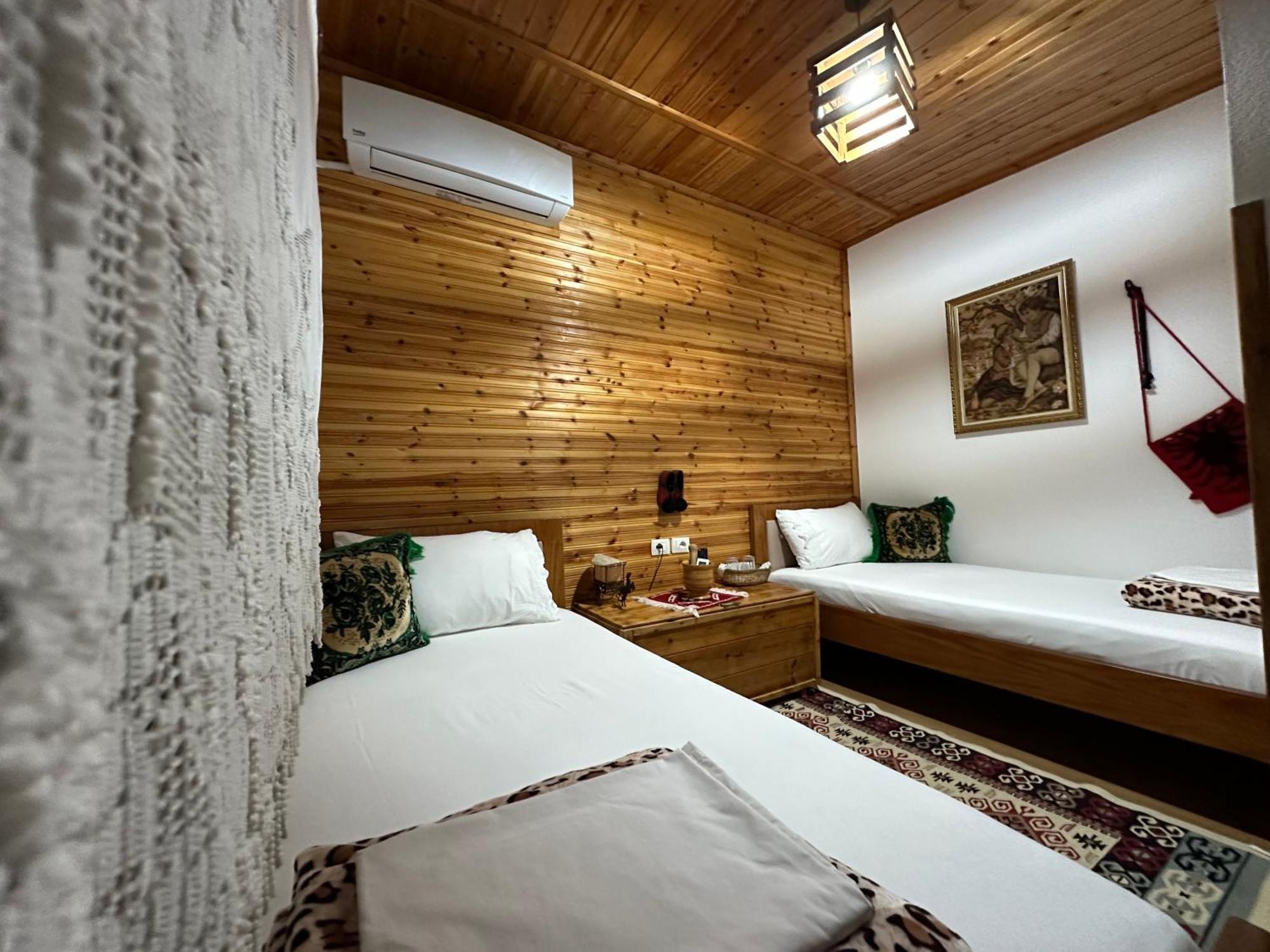 Ahmetaj Guest House Gjirokastër Eksteriør bilde