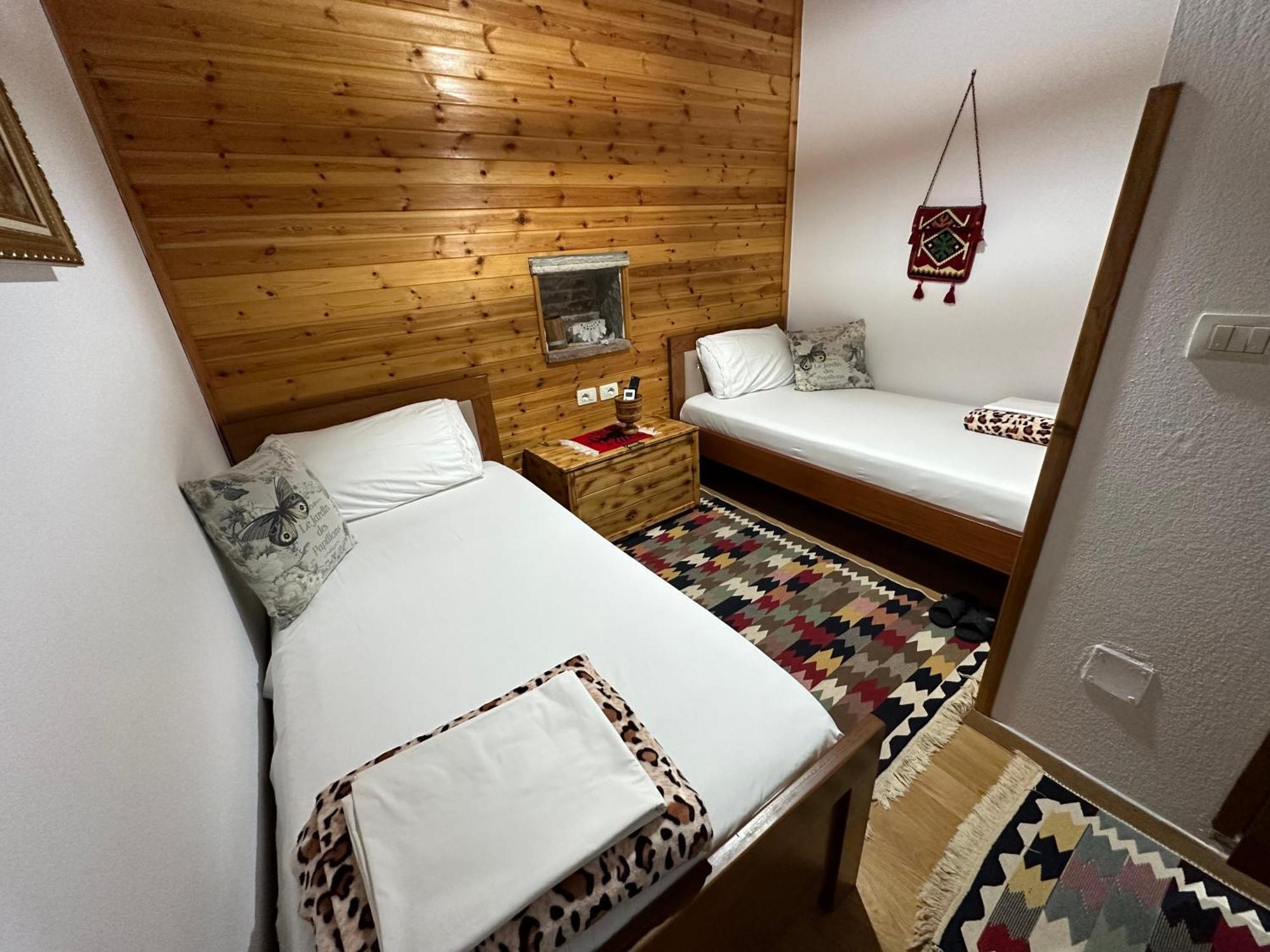 Ahmetaj Guest House Gjirokastër Eksteriør bilde