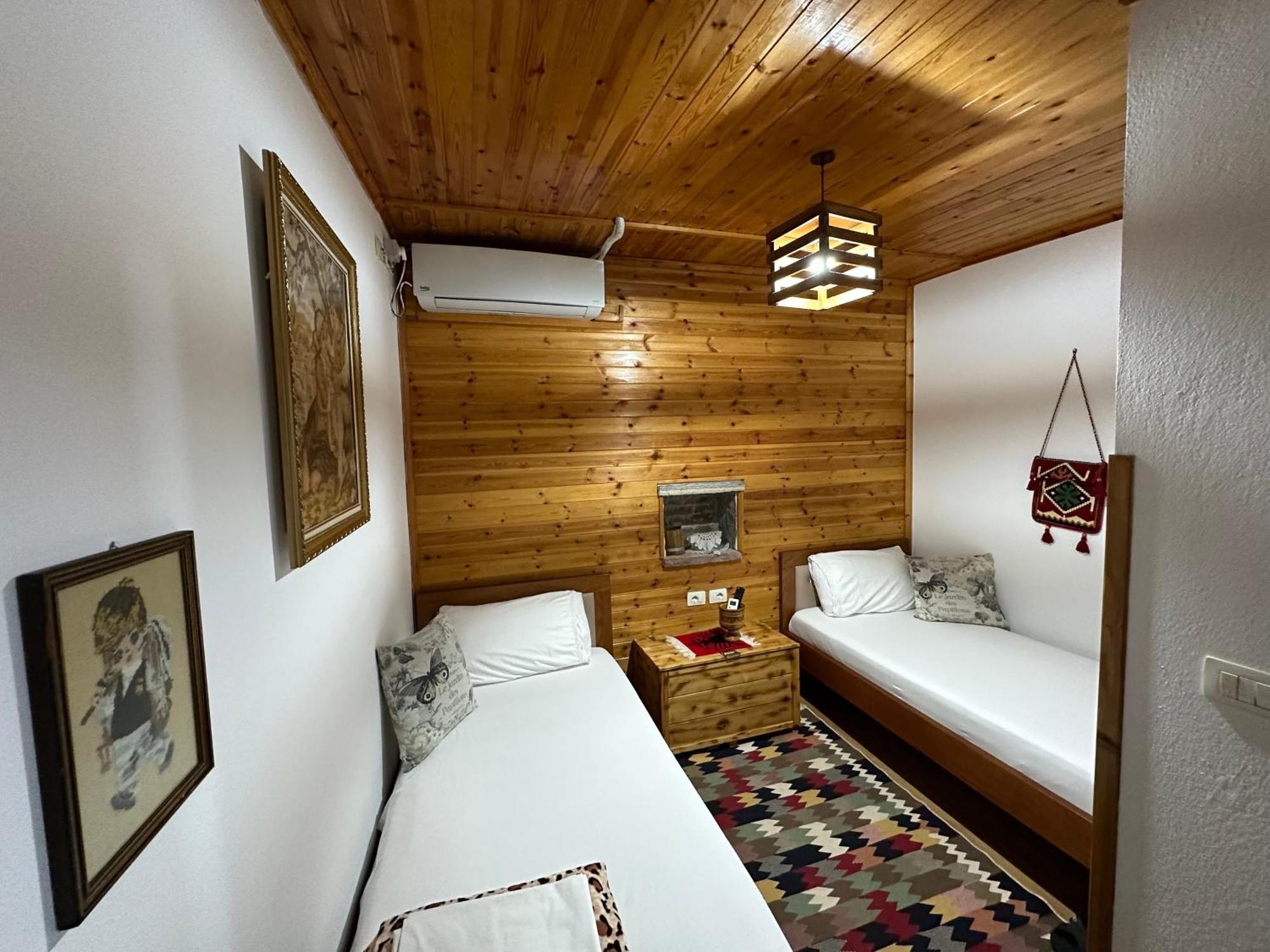 Ahmetaj Guest House Gjirokastër Eksteriør bilde
