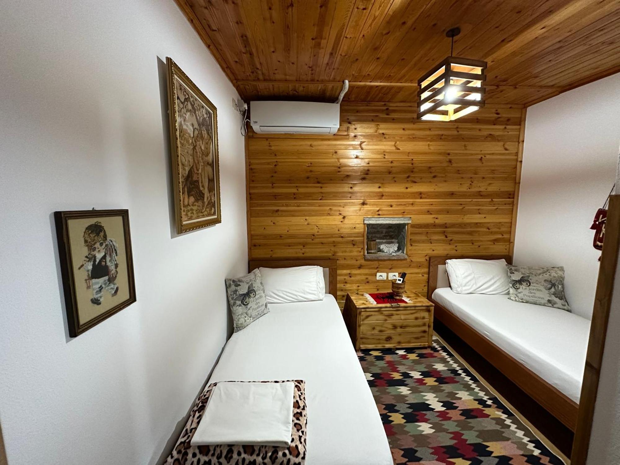 Ahmetaj Guest House Gjirokastër Eksteriør bilde