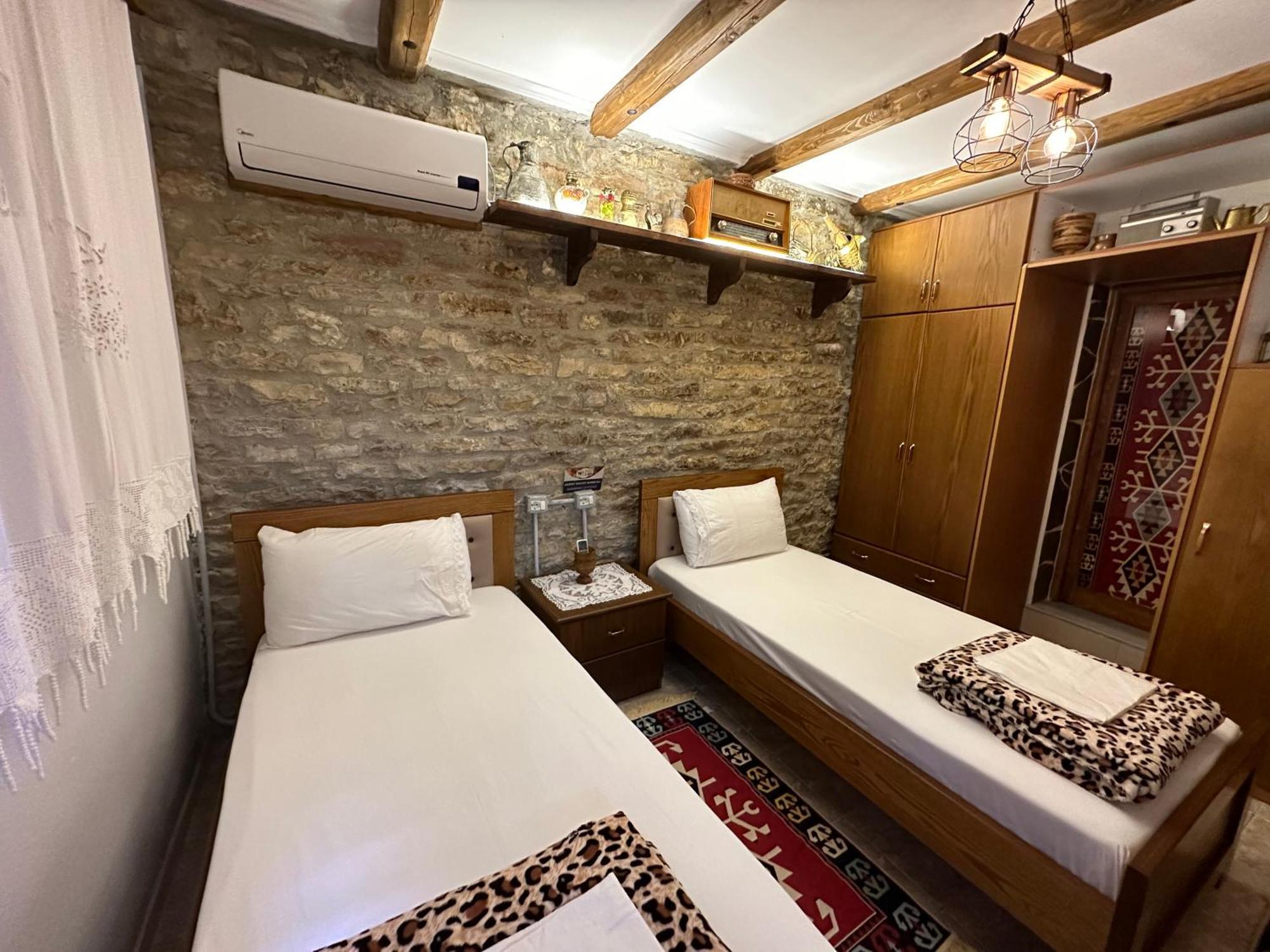 Ahmetaj Guest House Gjirokastër Eksteriør bilde