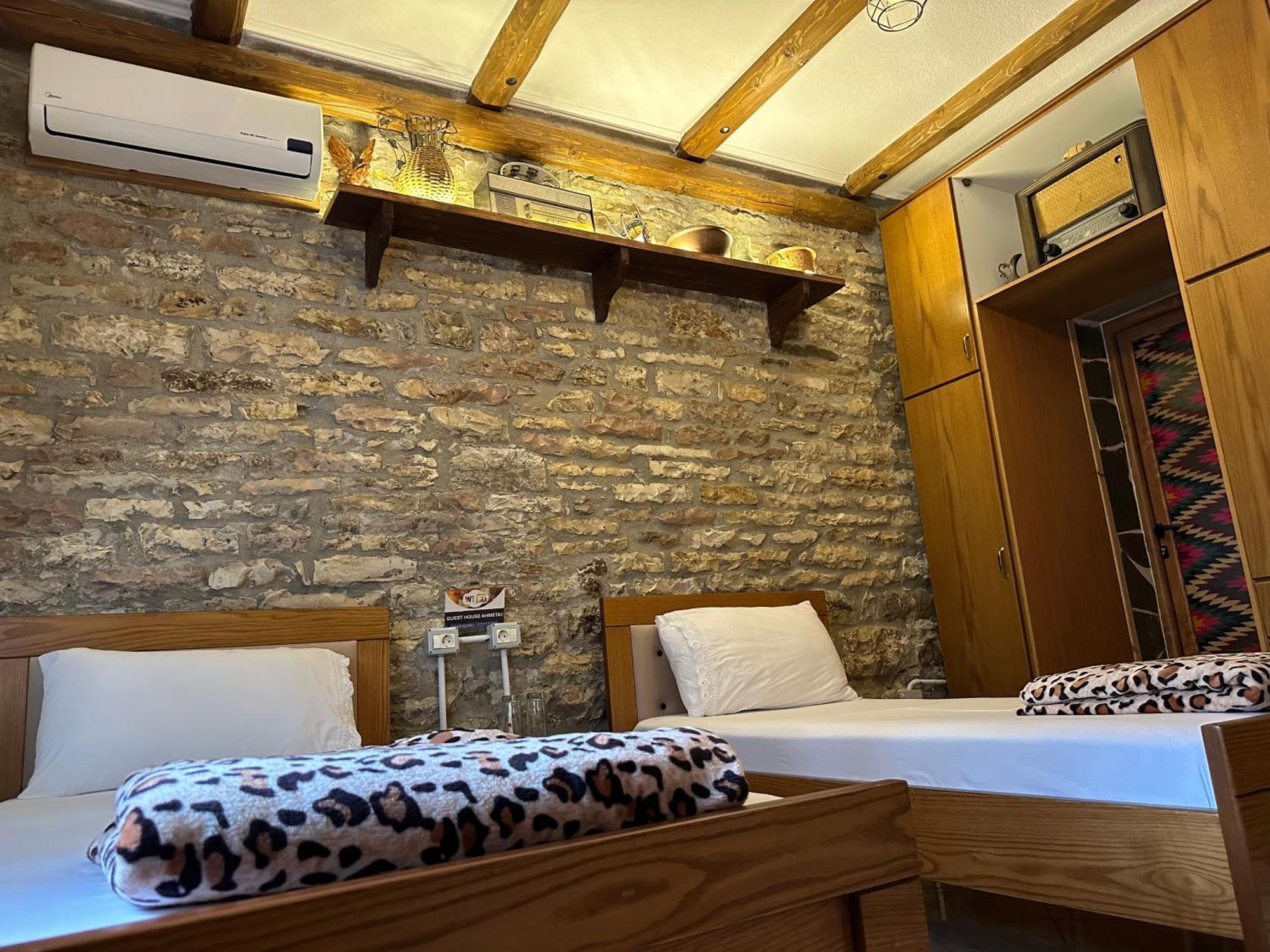 Ahmetaj Guest House Gjirokastër Eksteriør bilde